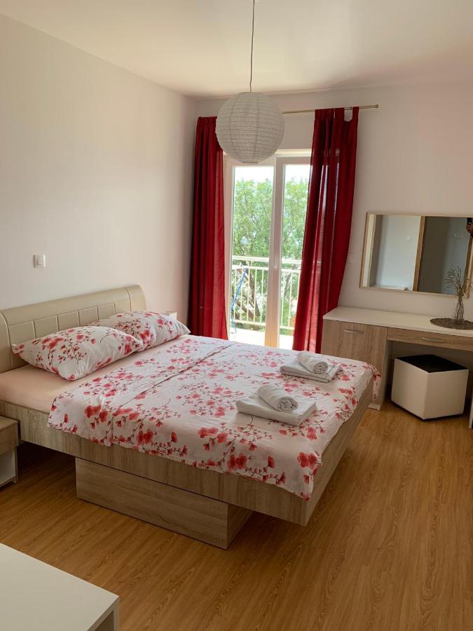 Apartmani Nada Klenovica Exterior photo