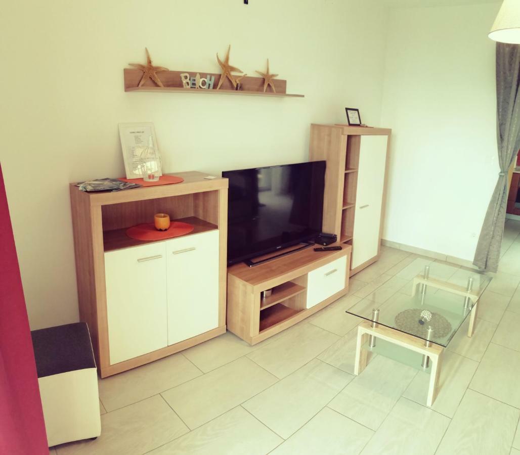 Apartmani Nada Klenovica Exterior photo